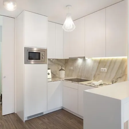 Urban Views - Ml Inspired By Palacio De Cristal Porto