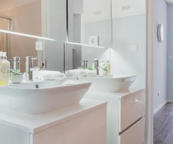 Urban Views - Ml Inspired By Palácio De Cristal