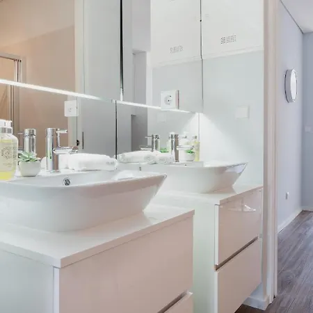 Urban Views - Ml Inspired By Palacio De Cristal